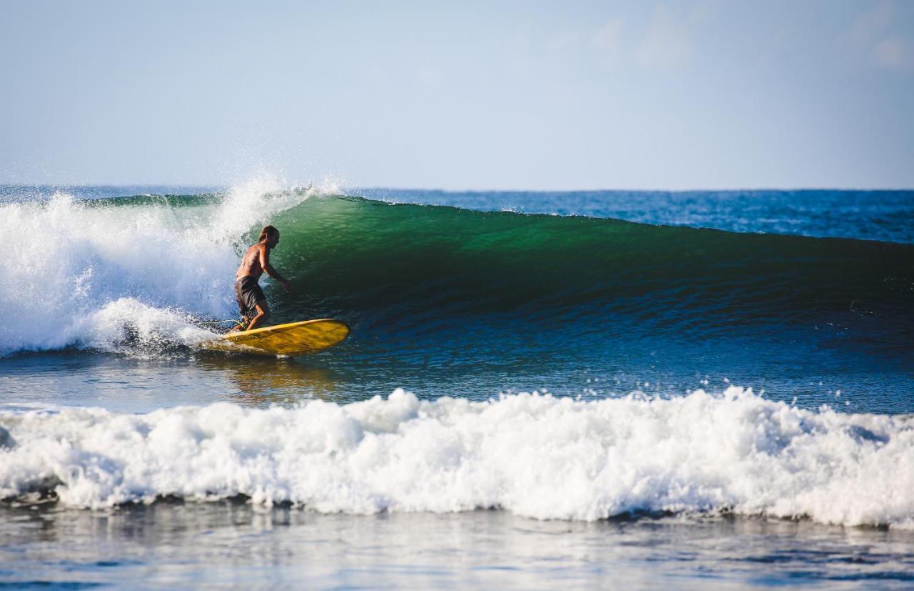 Отель Tapas & Surf Петакальтепе Экстерьер фото